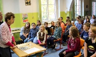 Schulklasse Halberstadt mit Batsheva Dagan